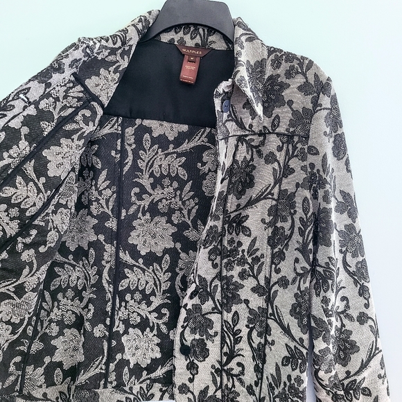 Like-New! Multiples Light Grey & Black Jacobean Floral Pattern Blazer Jacket - Picture 2 of 6